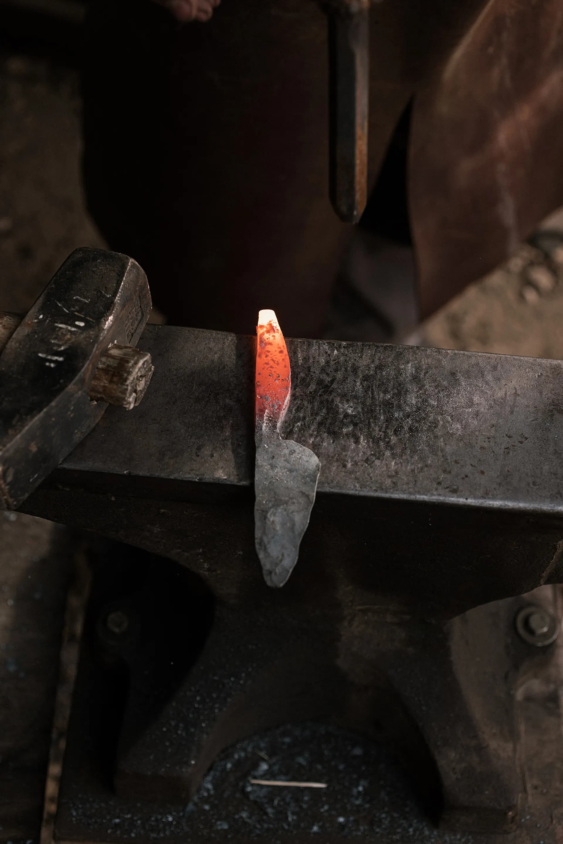 about the maker Nuriel Forge