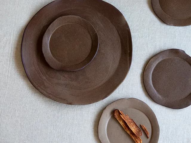 Extra Large Round Serving Platter with Rim